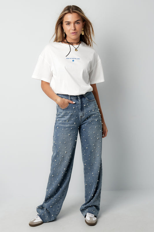 Isla Nomada – Denim & Pearls