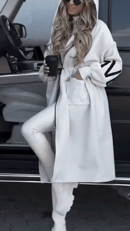 Isla Rosana Oversized Jacket met Capuchon