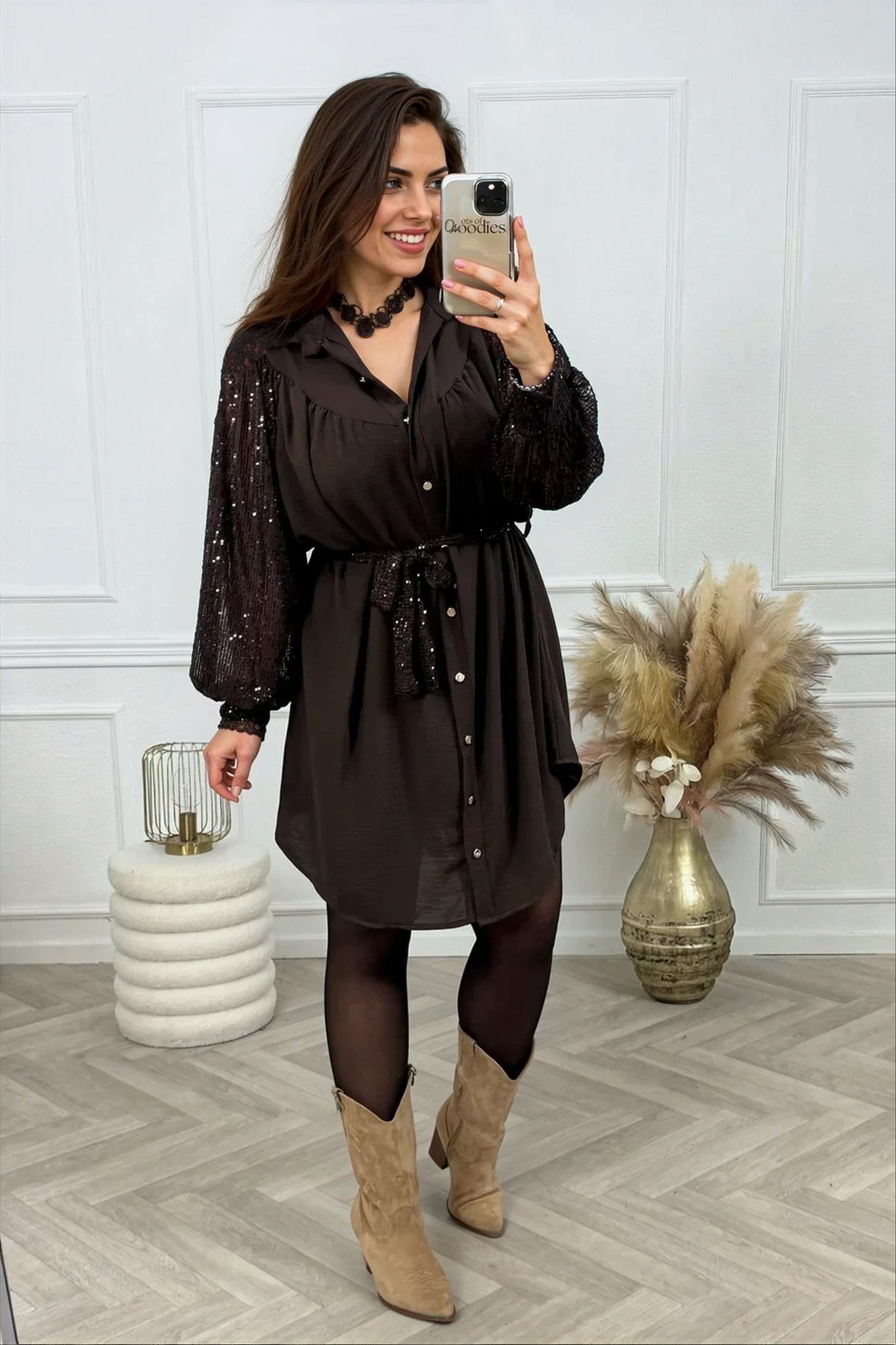 Isla Curvy Sleeves Dress